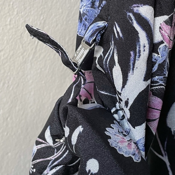 Ivanka Trump Floral Dress Blouse Top with Button Sleeves Women’s Medium - Picture 10 of 16